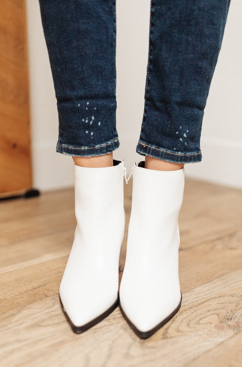 Amari Ankle Boots in White